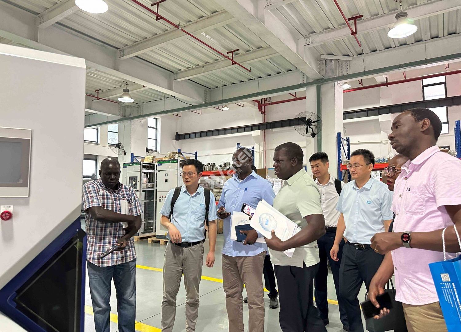 某國(guó)水部官員來我司考察參觀